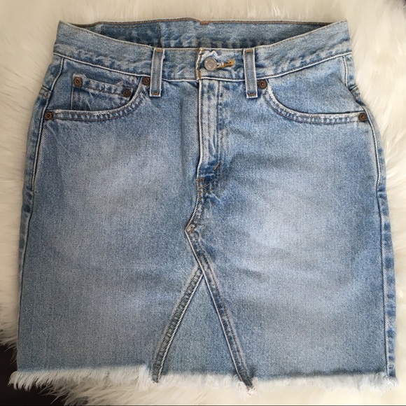 Levi's Dresses & Skirts - Levi’s Denim Skirt jr Size 3